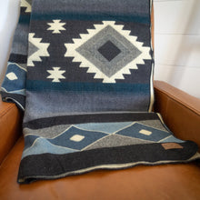Load image into Gallery viewer, Andean Alpaca Wool Blanket - Midnight