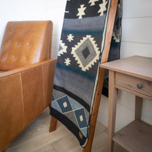 Load image into Gallery viewer, Andean Alpaca Wool Blanket - Midnight