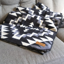Load image into Gallery viewer, Andean Alpaca Wool Blanket - Black Chakana