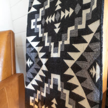 Load image into Gallery viewer, Andean Alpaca Wool Blanket - Black Chakana