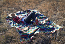 Load image into Gallery viewer, Andean Alpaca Wool Blanket - Galapagos