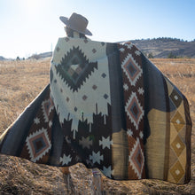 Load image into Gallery viewer, Andean Alpaca Wool Blanket - Mojave
