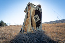 Load image into Gallery viewer, Andean Alpaca Wool Blanket - Mojave