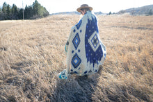 Load image into Gallery viewer, Andean Alpaca Wool Blanket - Ocean Breeze