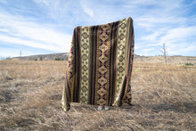 Load image into Gallery viewer, Andean Alpaca Wool Blanket - Cactus