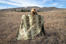 Load image into Gallery viewer, Andean Alpaca Wool Blanket - Cactus
