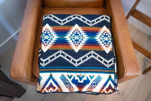 Load image into Gallery viewer, Andean Alpaca Wool Blanket - Rio