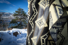 Load image into Gallery viewer, Andean Alpaca Wool Blanket - Slate
