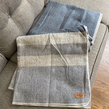Load image into Gallery viewer, Andean Alpaca Wool Blanket - Extra Thick