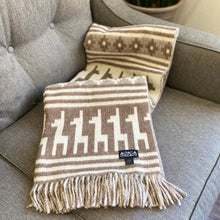 Load image into Gallery viewer, Alpaca Wool Throw Blanket - Alpaca Design