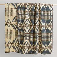 Load image into Gallery viewer, Andean Alpaca Wool Blanket - Forest
