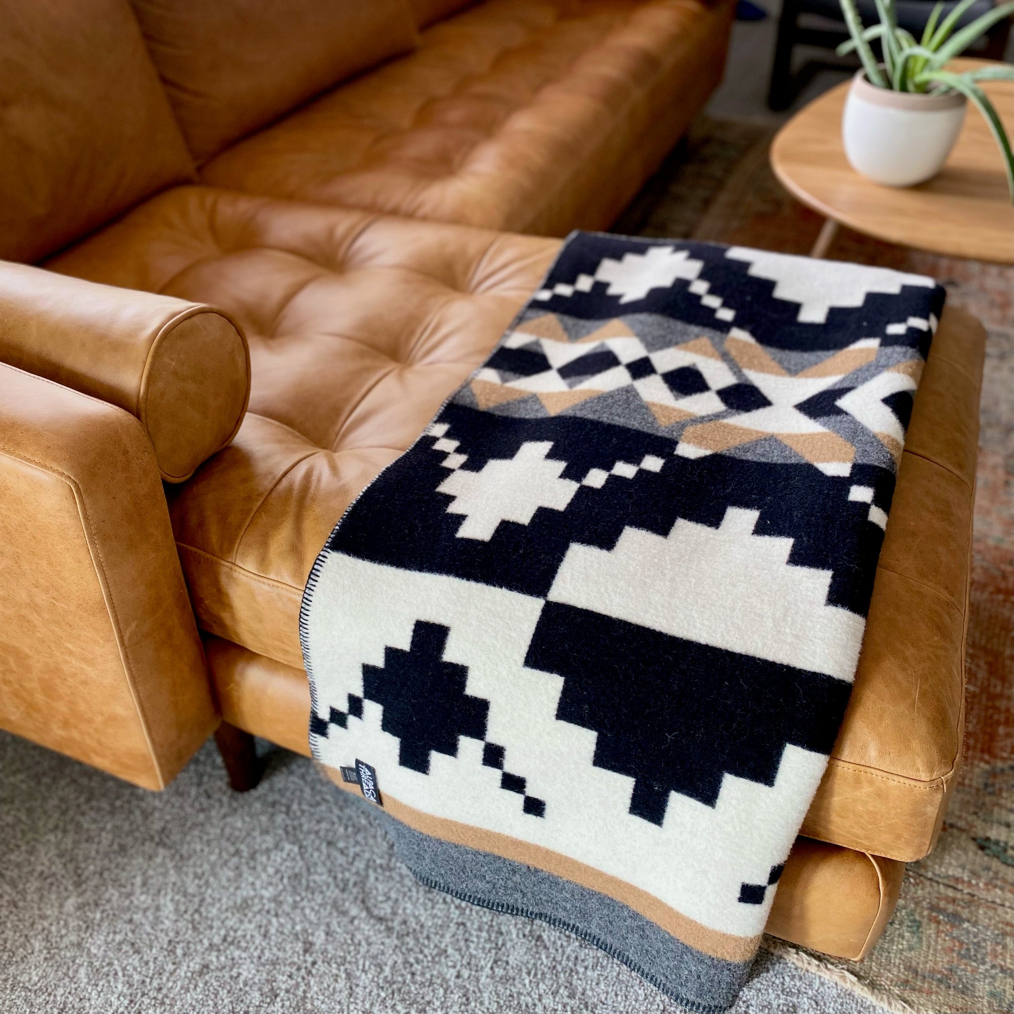 Chakana Alpaca Camp Blanket – Alpaca Threadz